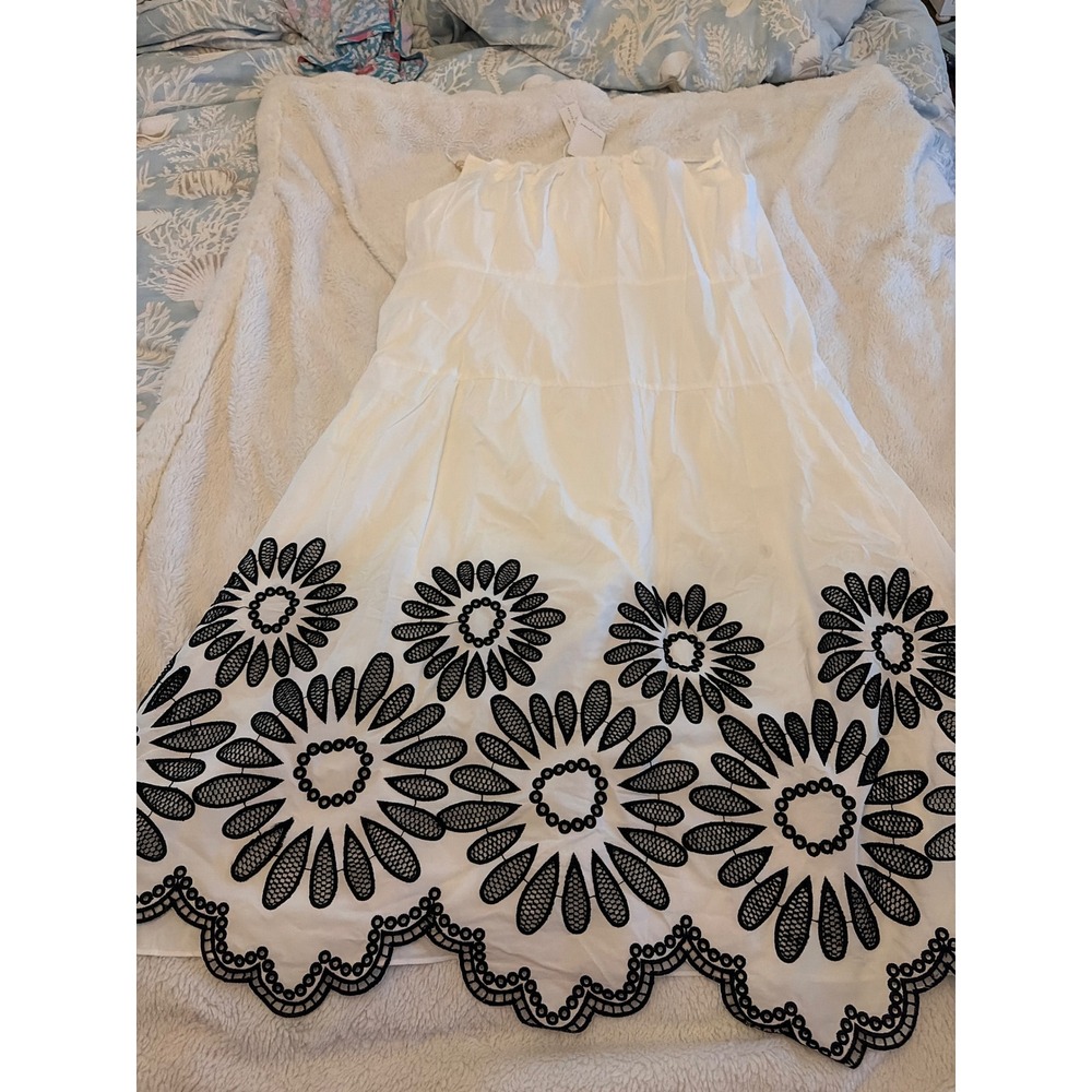 Petite Studio NYC Laarni Maxi Dress White Black Floral Embroidery M L2687-2